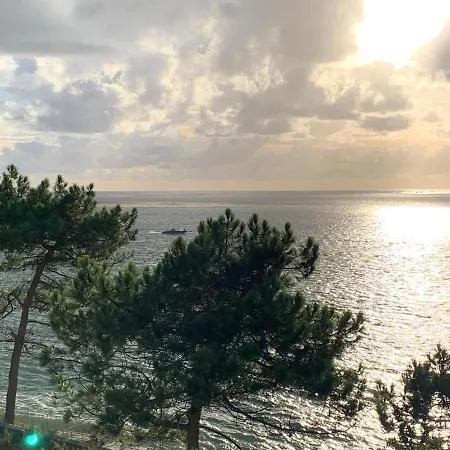 Ciel Et Mer בית הארחה *